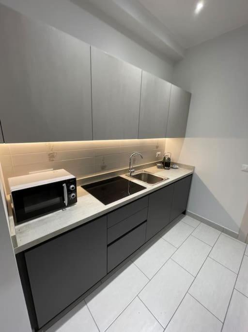 Apartament Near Metro Piazza Bengasi Turyn Zewnętrze zdjęcie